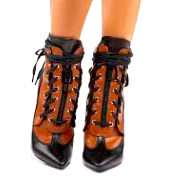 Dollskill Azalea Wang Inherit The Crown Lace Up Boots, 7.5, brown black - Picture 2 of 8
